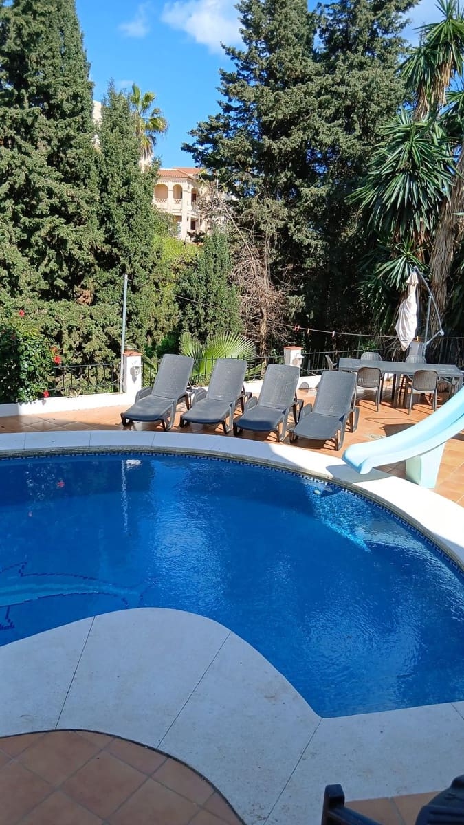 6 bedroom Villa for sale in El Faro with pool - € 690,000 (Ref: 9976181)