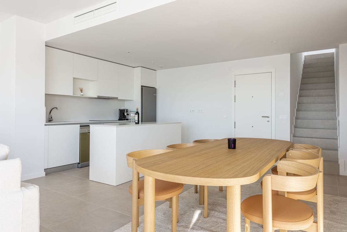 3 soveværelse Lejlighed til salg i Bel-Air med swimmingpool - € 675.000 (Ref: 9976183)