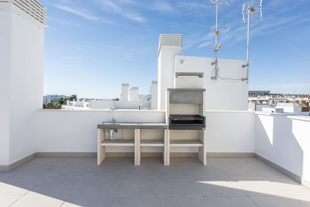 3 soveværelse Lejlighed til salg i Bel-Air med swimmingpool - € 675.000 (Ref: 9976183)