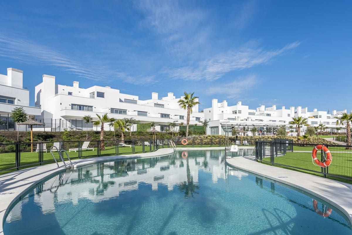 3 soveværelse Lejlighed til salg i Bel-Air med swimmingpool - € 675.000 (Ref: 9976183)