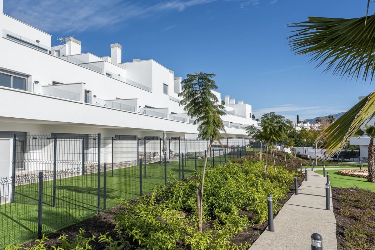 3 soveværelse Lejlighed til salg i Bel-Air med swimmingpool - € 675.000 (Ref: 9976183)