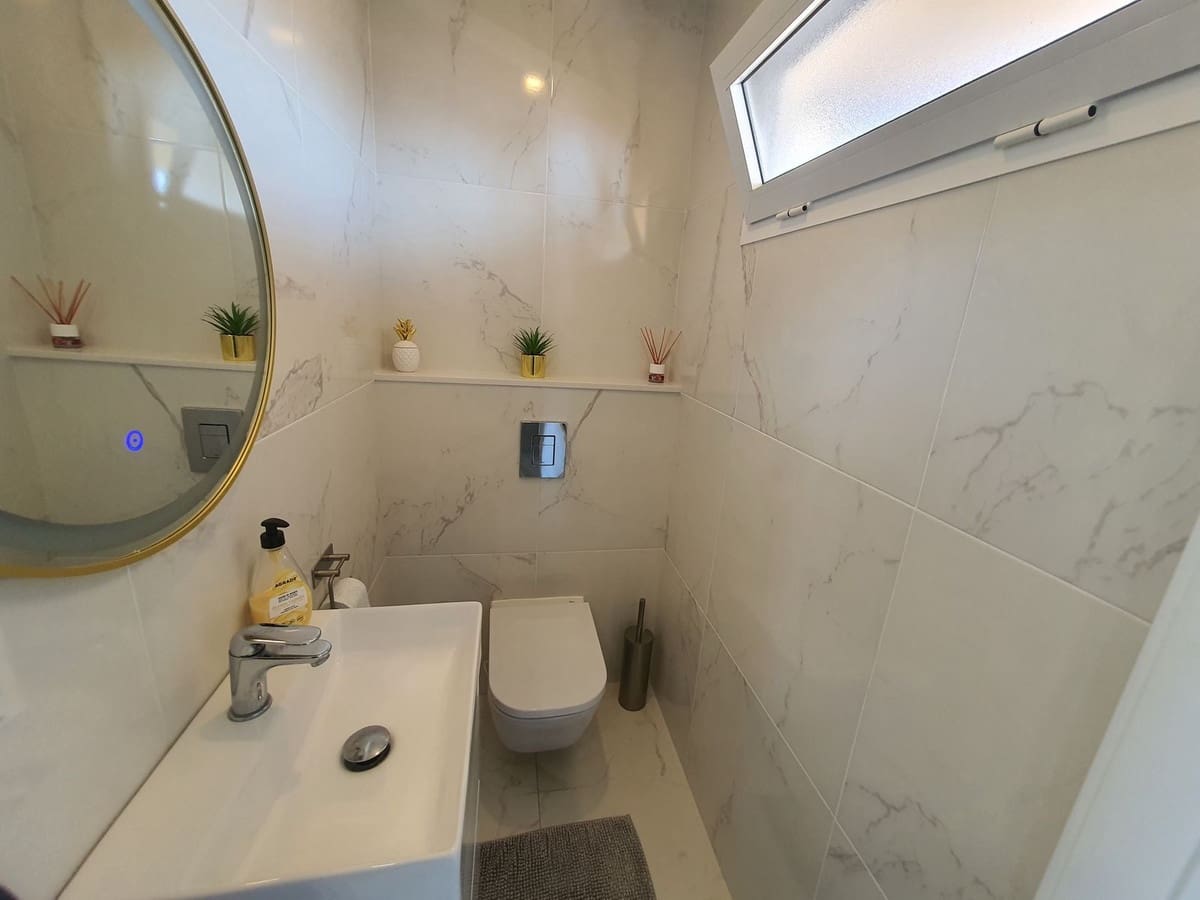 Apartamento de 2 habitaciones en Fuengirola en venta - 690.000 € (Ref: 9976184)