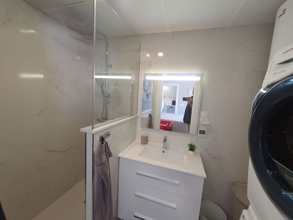 Apartamento de 2 habitaciones en Fuengirola en venta - 690.000 € (Ref: 9976184)