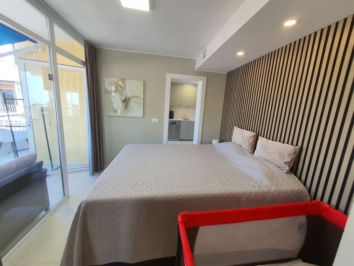 Apartamento de 2 habitaciones en Fuengirola en venta - 690.000 € (Ref: 9976184)
