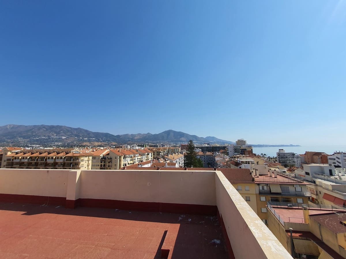 Apartamento de 2 habitaciones en Fuengirola en venta - 690.000 € (Ref: 9976184)