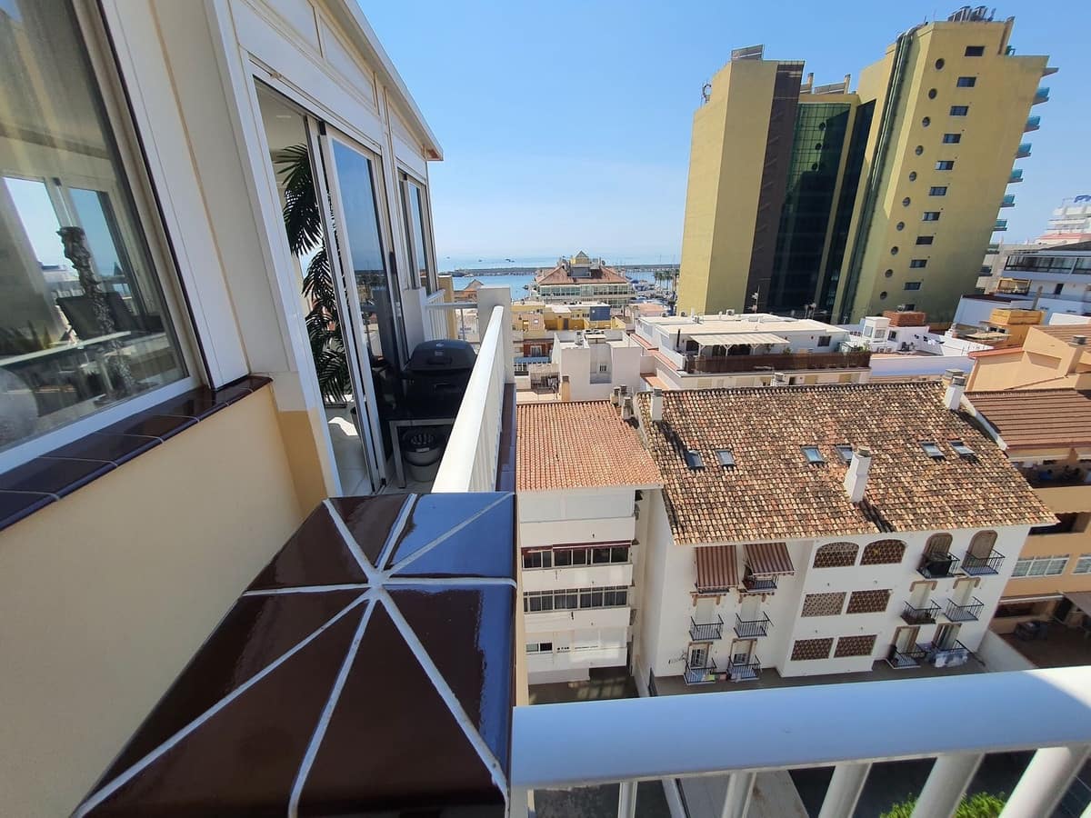 Apartamento de 2 habitaciones en Fuengirola en venta - 690.000 € (Ref: 9976184)