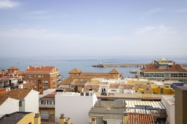 Apartamento de 2 habitaciones en Fuengirola en venta - 680.000 € (Ref: 9976184)