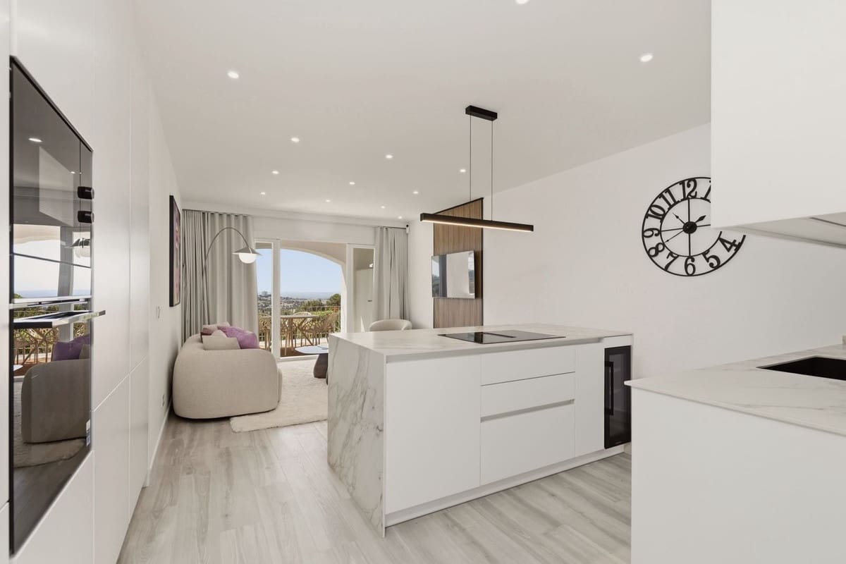 3 soverom Leilighet til salgs i La Quinta med svømmebasseng - € 675 000 (Ref: 9976187)
