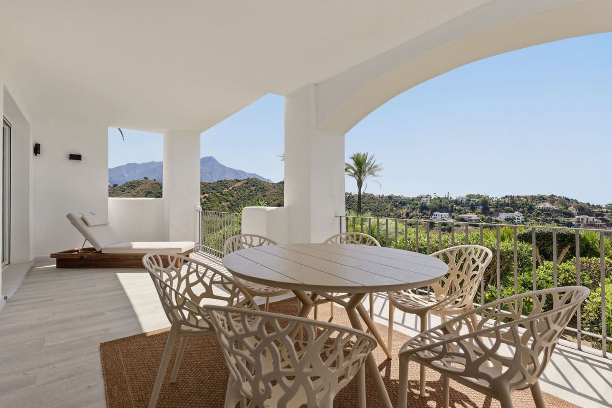 3 soverom Leilighet til salgs i La Quinta med svømmebasseng - € 675 000 (Ref: 9976187)