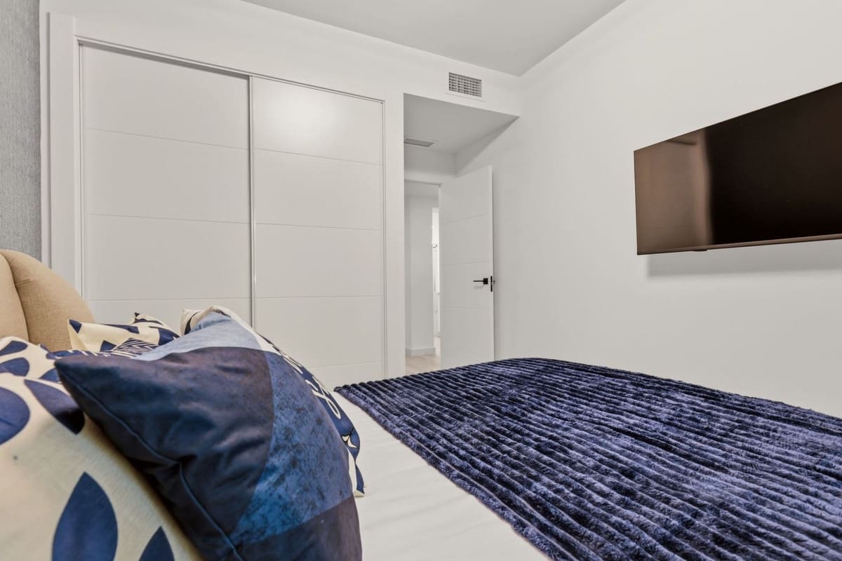 3 soverom Leilighet til salgs i La Quinta med svømmebasseng - € 675 000 (Ref: 9976187)