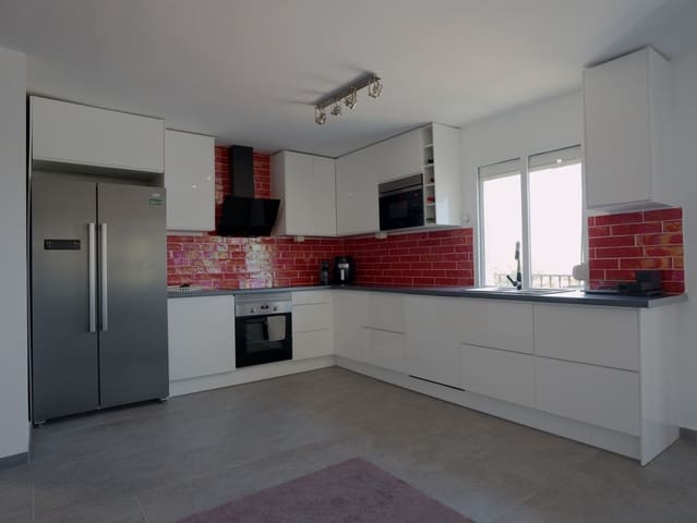 5 soveværelse Semi-Rækkehus til salg i Torreblanca, Fuengirola med swimmingpool garage - € 670.000 (Ref: 9976188)