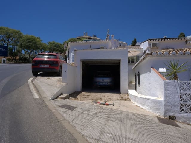 5 soveværelse Semi-Rækkehus til salg i Torreblanca, Fuengirola med swimmingpool garage - € 670.000 (Ref: 9976188)