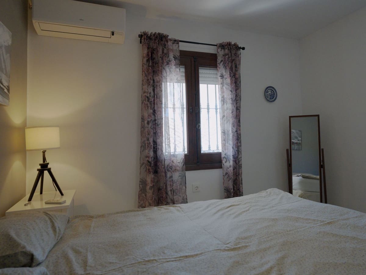 5 bedroom Semi-detached Villa for sale in Fuengirola with pool garage - € 670,000 (Ref: 9976188)
