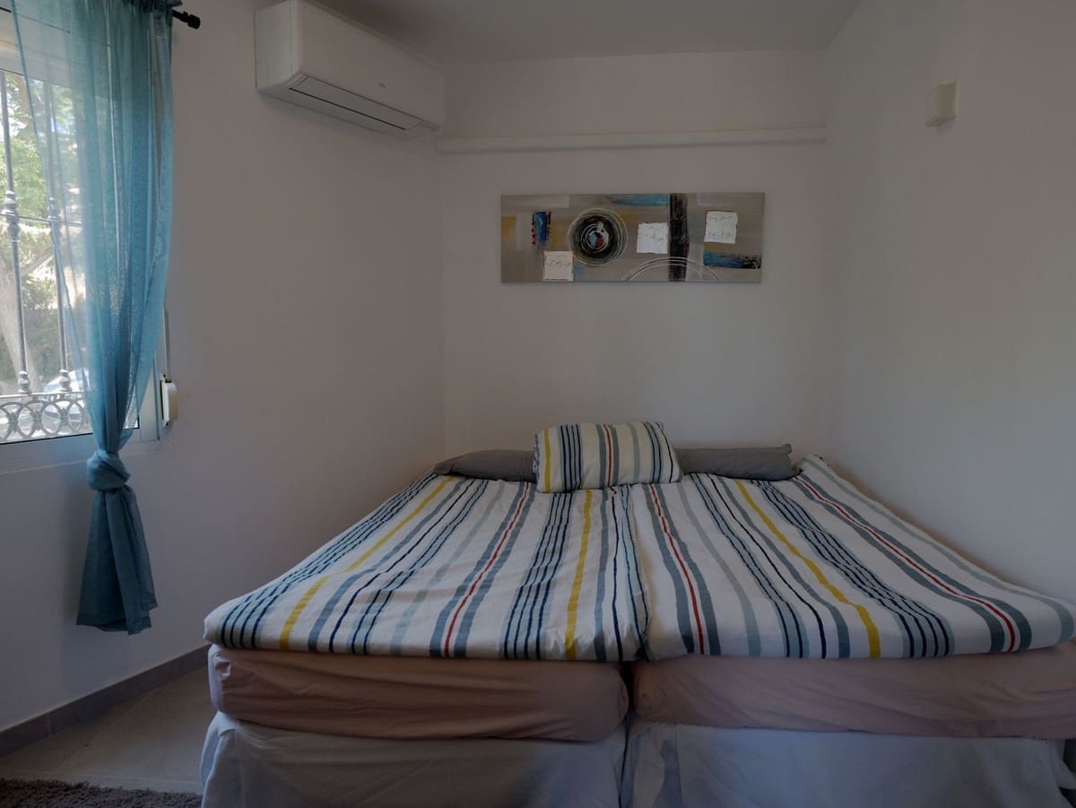 5 bedroom Semi-detached Villa for sale in Fuengirola with pool garage - € 670,000 (Ref: 9976188)