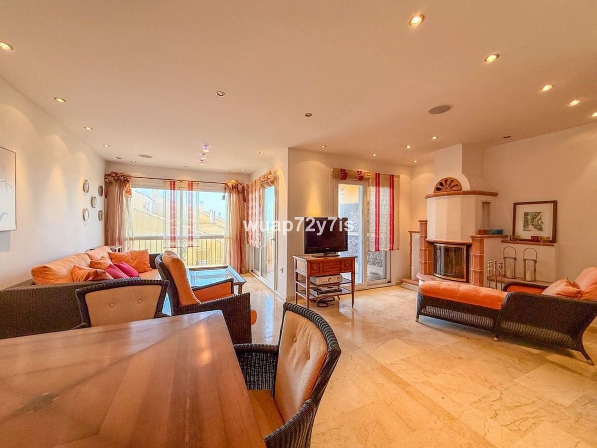 3 bedroom Apartment for sale in Costabella with pool - € 650,000 (Ref: 9976189)