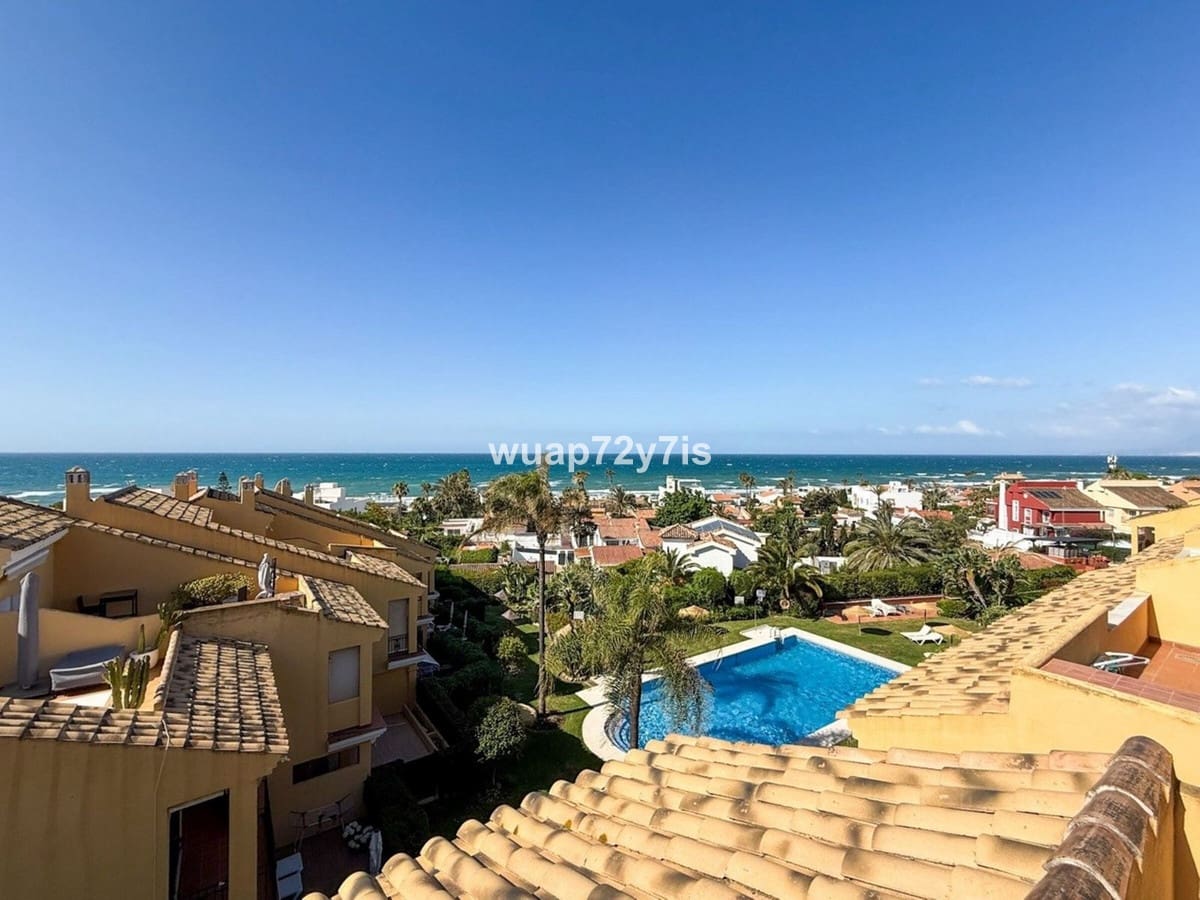 3 bedroom Apartment for sale in Costabella with pool - € 650,000 (Ref: 9976189)