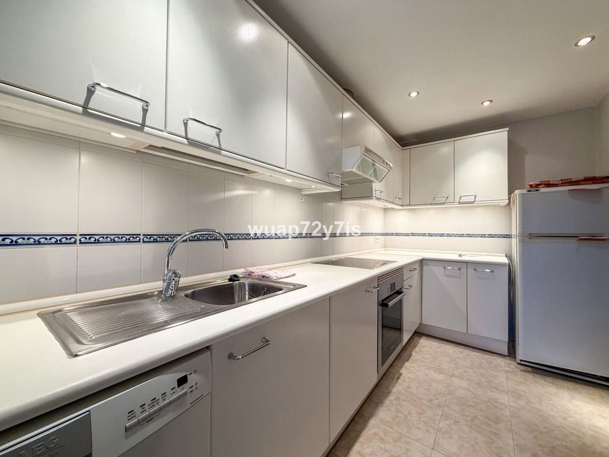 3 bedroom Apartment for sale in Costabella with pool - € 650,000 (Ref: 9976189)