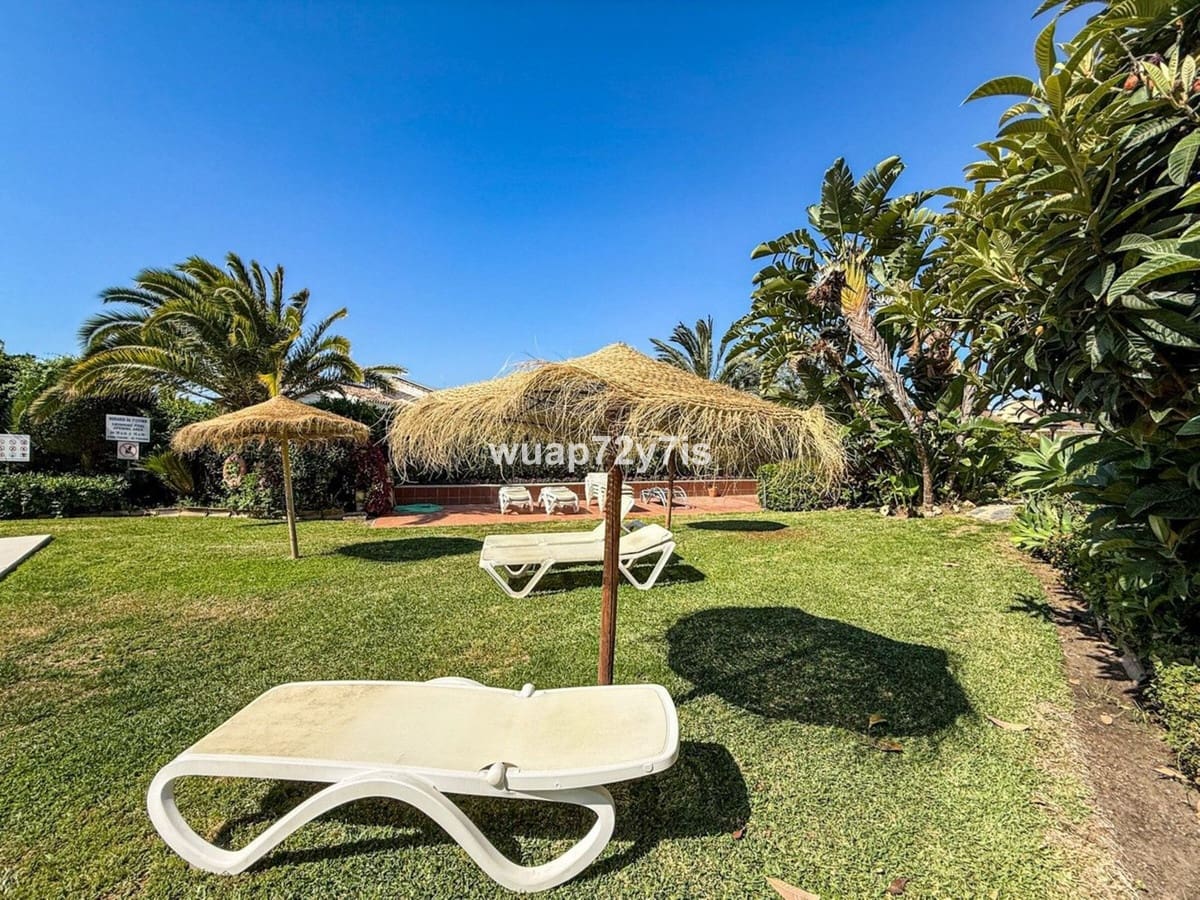 3 bedroom Apartment for sale in Costabella with pool - € 650,000 (Ref: 9976189)