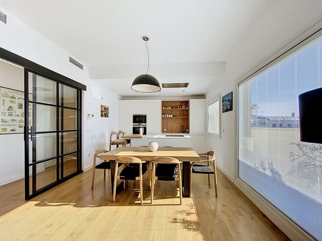 2 sypialnia Apartament na sprzedaż w Estepona - 669 000 € (Ref: 9976191)