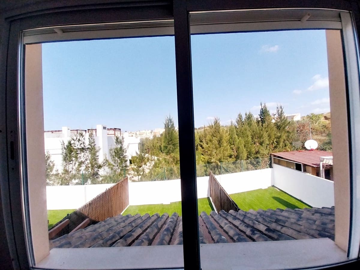 4 soveværelse Byhus til salg i Calahonda med swimmingpool garage - € 669.000 (Ref: 9976192)