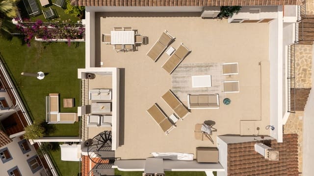 2 sovrum Lägenhet till salu i Benahavís med pool - 679 000 € (Ref: 9976193)