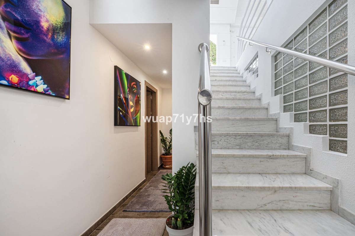 4 Zimmer Doppelhaus zu verkaufen in Calahonda mit Pool Garage - 699.500 € (Ref: 9976194)