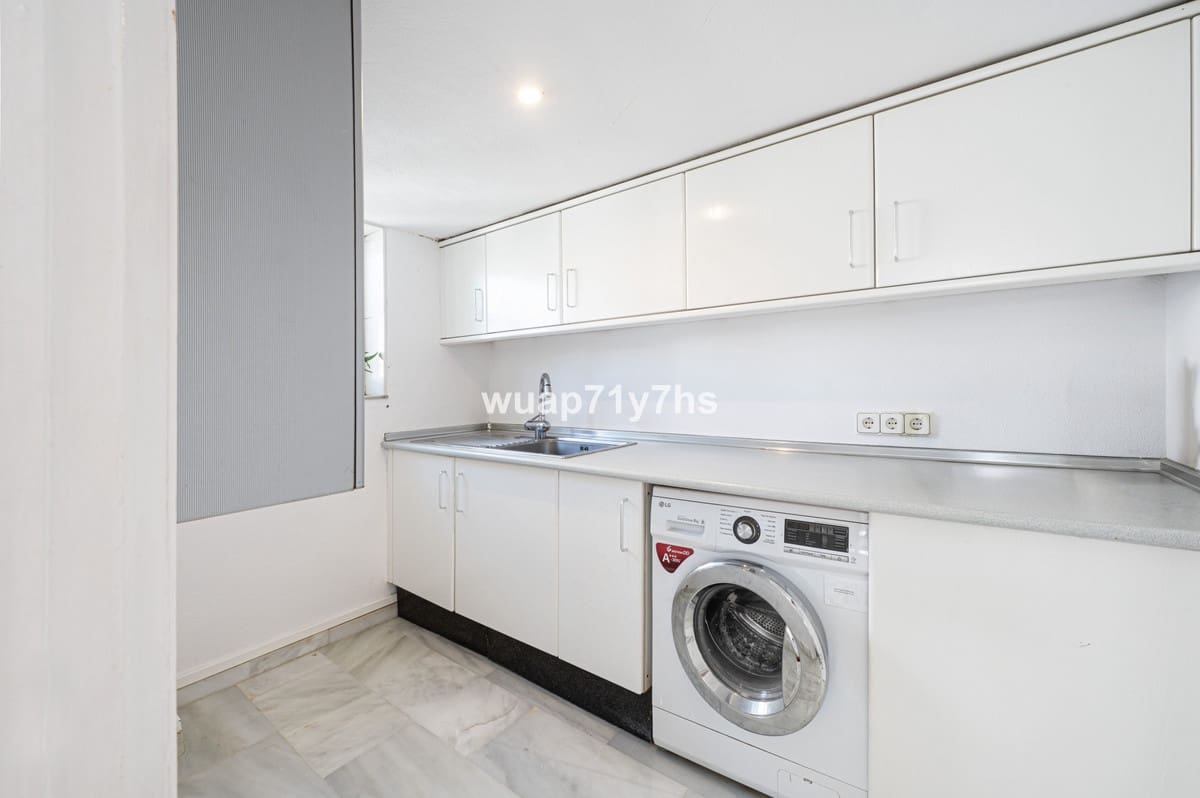 4 Zimmer Doppelhaus zu verkaufen in Calahonda mit Pool Garage - 699.500 € (Ref: 9976194)