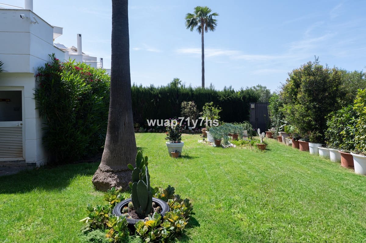 4 Zimmer Doppelhaus zu verkaufen in Calahonda mit Pool Garage - 699.500 € (Ref: 9976194)