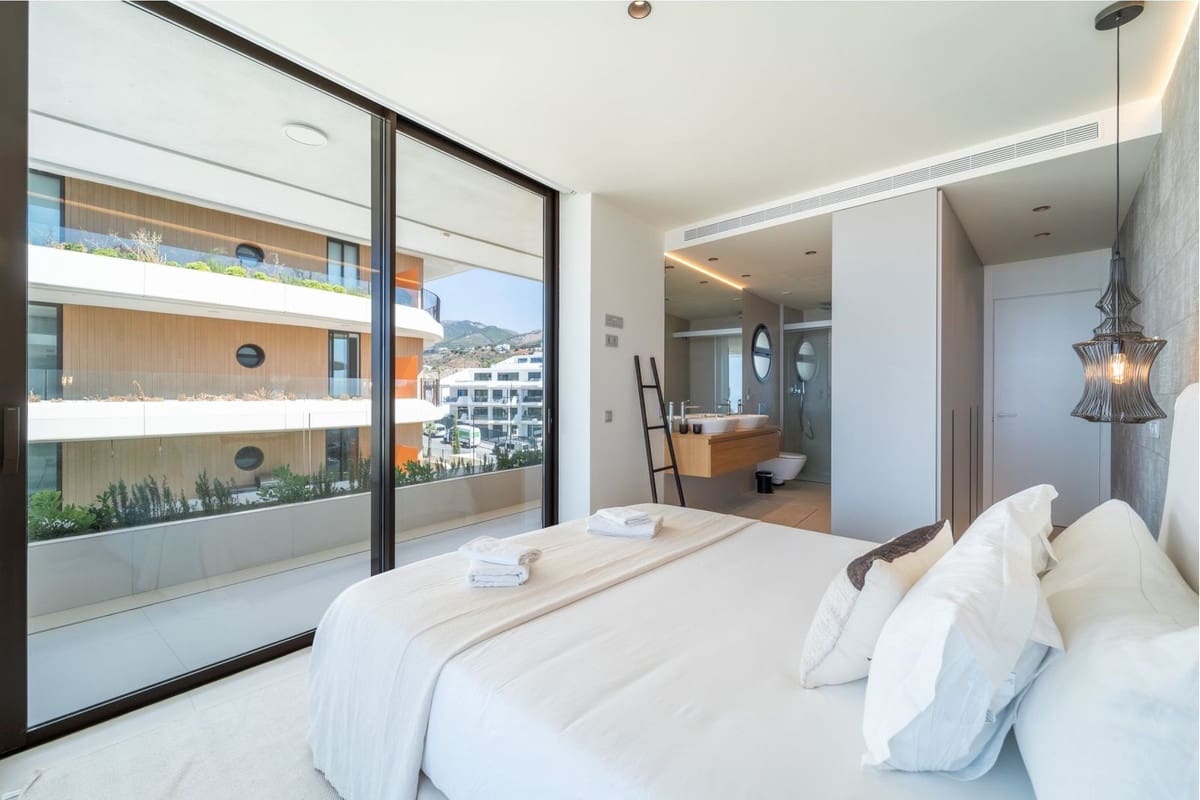 2 sypialnia Apartament na sprzedaż w Fuengirola z basenem - 695 000 € (Ref: 9976196)