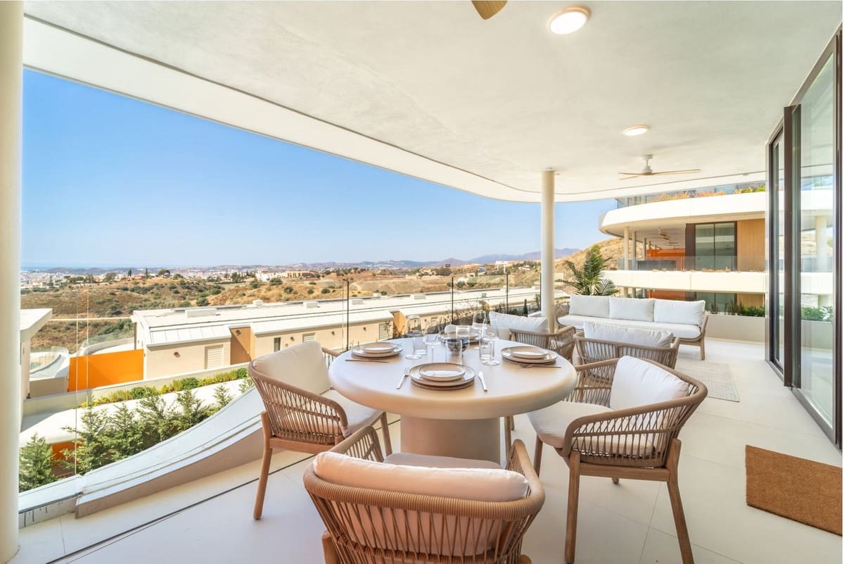 2 sypialnia Apartament na sprzedaż w Fuengirola z basenem - 695 000 € (Ref: 9976196)