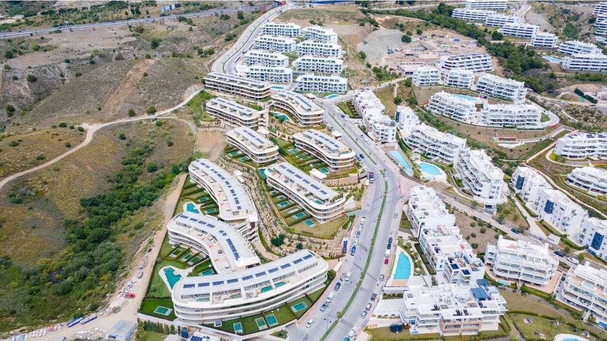 2 sypialnia Apartament na sprzedaż w Fuengirola z basenem - 695 000 € (Ref: 9976196)