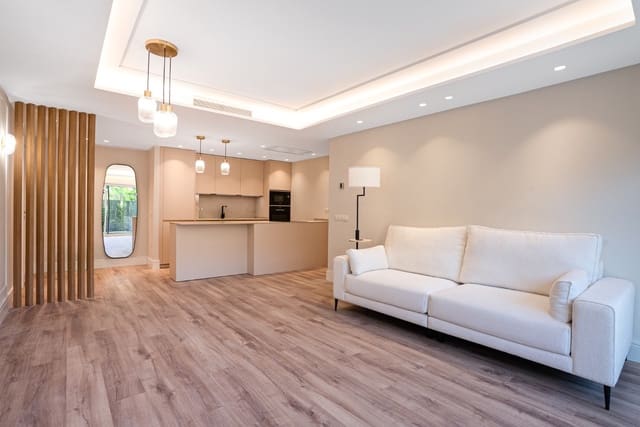 2 soverom Leilighet til salgs i San Pedro de Alcantara, Marbella med svømmebasseng - € 675 000 (Ref: 9976201)