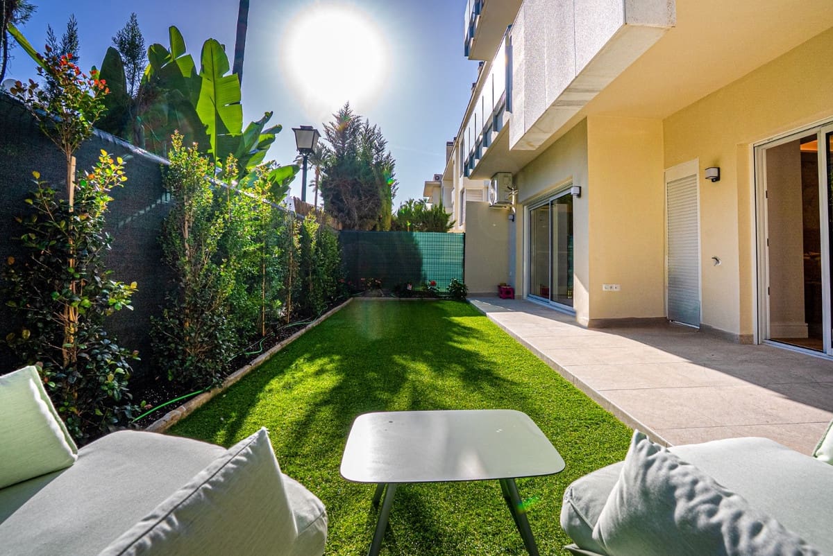 2 soverom Leilighet til salgs i San Pedro de Alcantara med svømmebasseng - € 675 000 (Ref: 9976201)