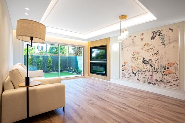 2 soverom Leilighet til salgs i San Pedro de Alcantara, Marbella med svømmebasseng - € 675 000 (Ref: 9976201)
