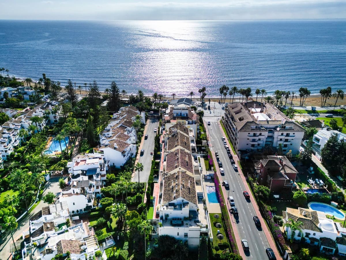 2 soverom Leilighet til salgs i San Pedro de Alcantara med svømmebasseng - € 675 000 (Ref: 9976201)