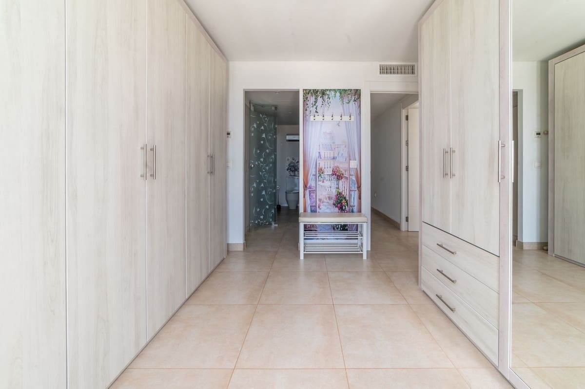 3 soverom Leilighet til salgs i La Cala de Mijas med svømmebasseng garasje - € 690 000 (Ref: 9976202)