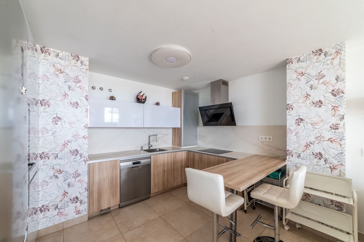 3 soverom Leilighet til salgs i La Cala de Mijas med svømmebasseng garasje - € 690 000 (Ref: 9976202)