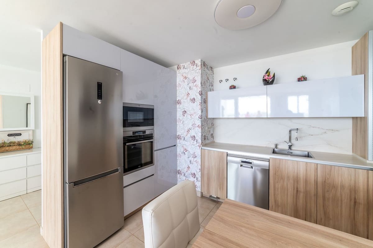 3 soverom Leilighet til salgs i La Cala de Mijas med svømmebasseng garasje - € 690 000 (Ref: 9976202)
