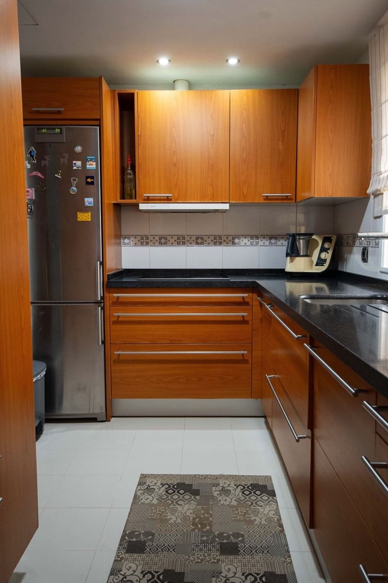 4 bedroom Townhouse for sale in Estepona with garage - € 732,000 (Ref: 9976206)