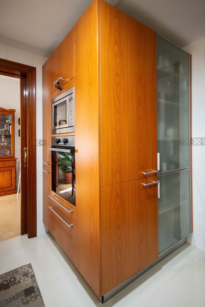 4 bedroom Townhouse for sale in Estepona with garage - € 732,000 (Ref: 9976206)