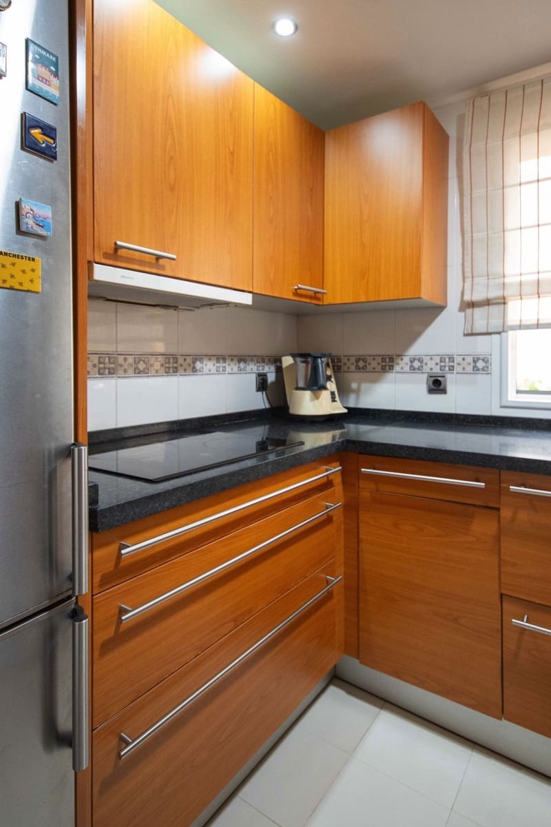 4 bedroom Townhouse for sale in Estepona with garage - € 732,000 (Ref: 9976206)
