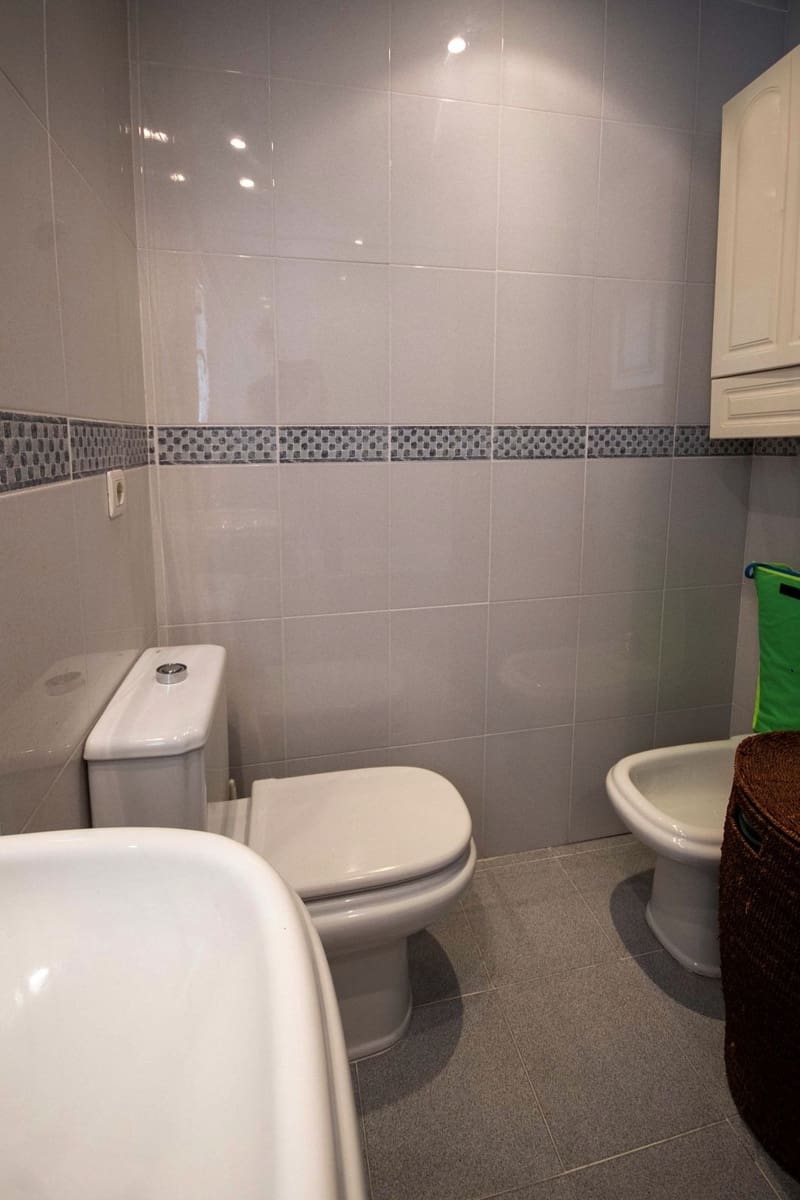 4 bedroom Townhouse for sale in Estepona with garage - € 732,000 (Ref: 9976206)