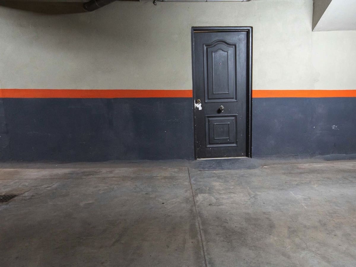 4 bedroom Townhouse for sale in Estepona with garage - € 732,000 (Ref: 9976206)