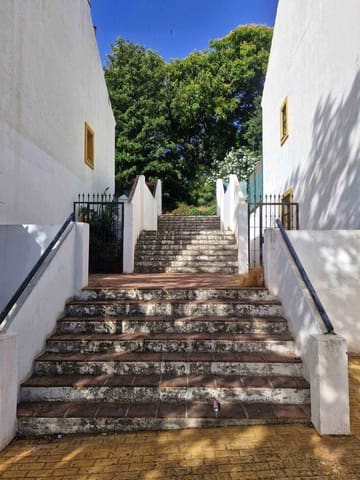 4 soverom Hus til salgs i Zona Calvario, Estepona med garasje - € 732 000 (Ref: 9976206)
