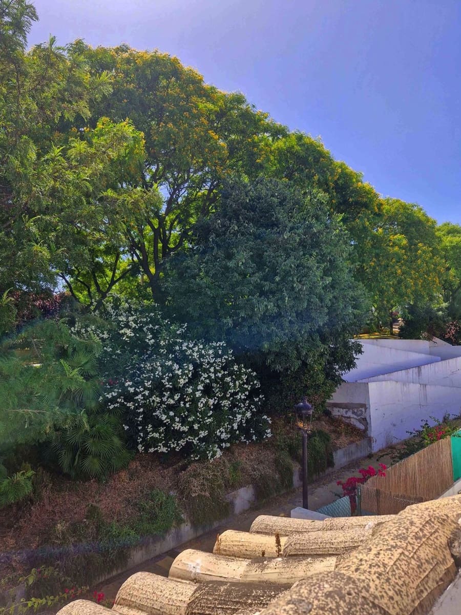 4 bedroom Townhouse for sale in Estepona with garage - € 732,000 (Ref: 9976206)