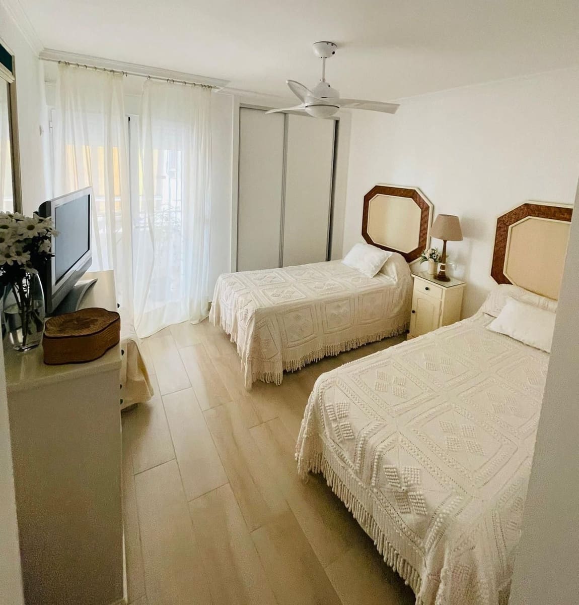 Apartamento de 2 habitaciones en Fuengirola en venta - 670.000 € (Ref: 9976207)