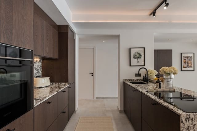 3 sypialnia Apartament na sprzedaż w La Quinta, Benahavís z basenem - 695 000 € (Ref: 9976209)