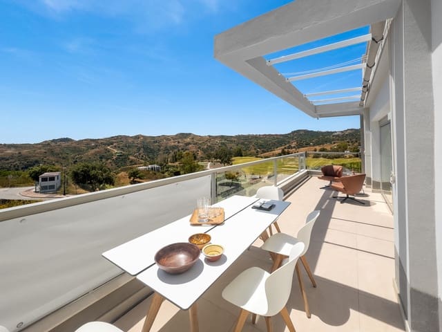 Apartamento de 3 habitaciones en La Cala Golf, Mijas en venta con piscina - 655.000 € (Ref: 9976212)