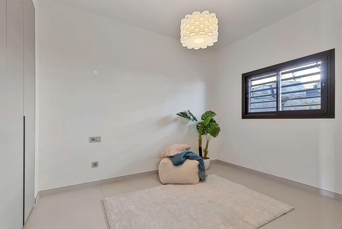 3 slaapkamer Appartement te koop in Fuengirola met zwembad garage - € 749.000 (Ref: 9976216)