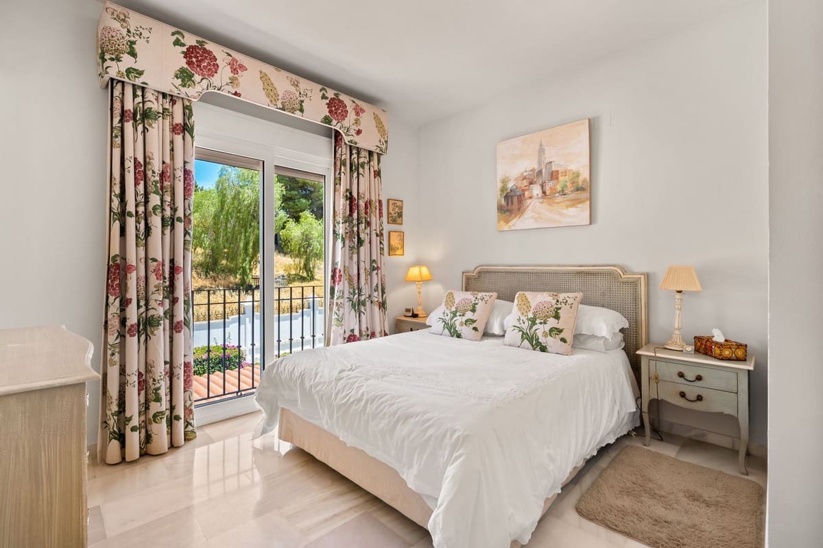 3 bedroom Townhouse for sale in Guadalmina with pool garage - € 700,000 (Ref: 9976217)